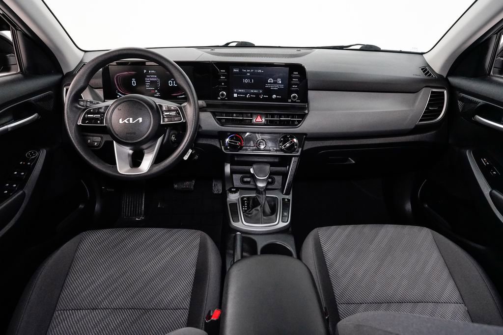 Certified 2025 Kia Seltos LX image 27
