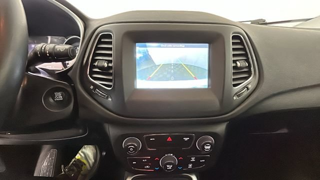 Used 2019 Jeep Compass Latitude w/ Popular Equipment Group AWD/4WD image 24