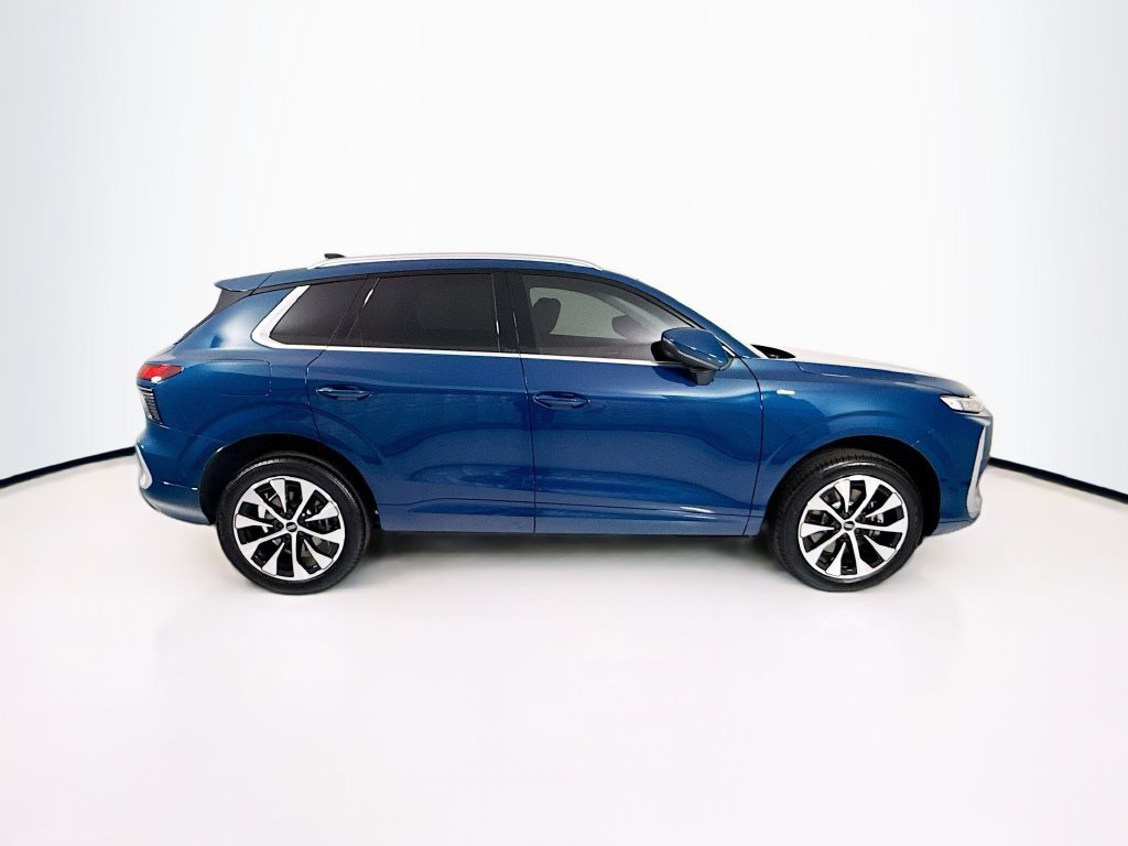 New 2026 Audi Q3 quattro 2.0T AWD/4WD image 4