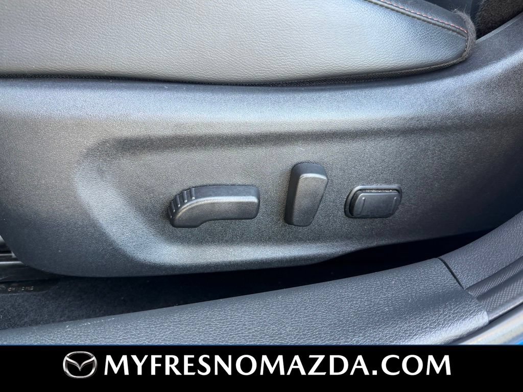 Used 2025 Nissan Sentra SR w/ SR Premium Package FWD image 34