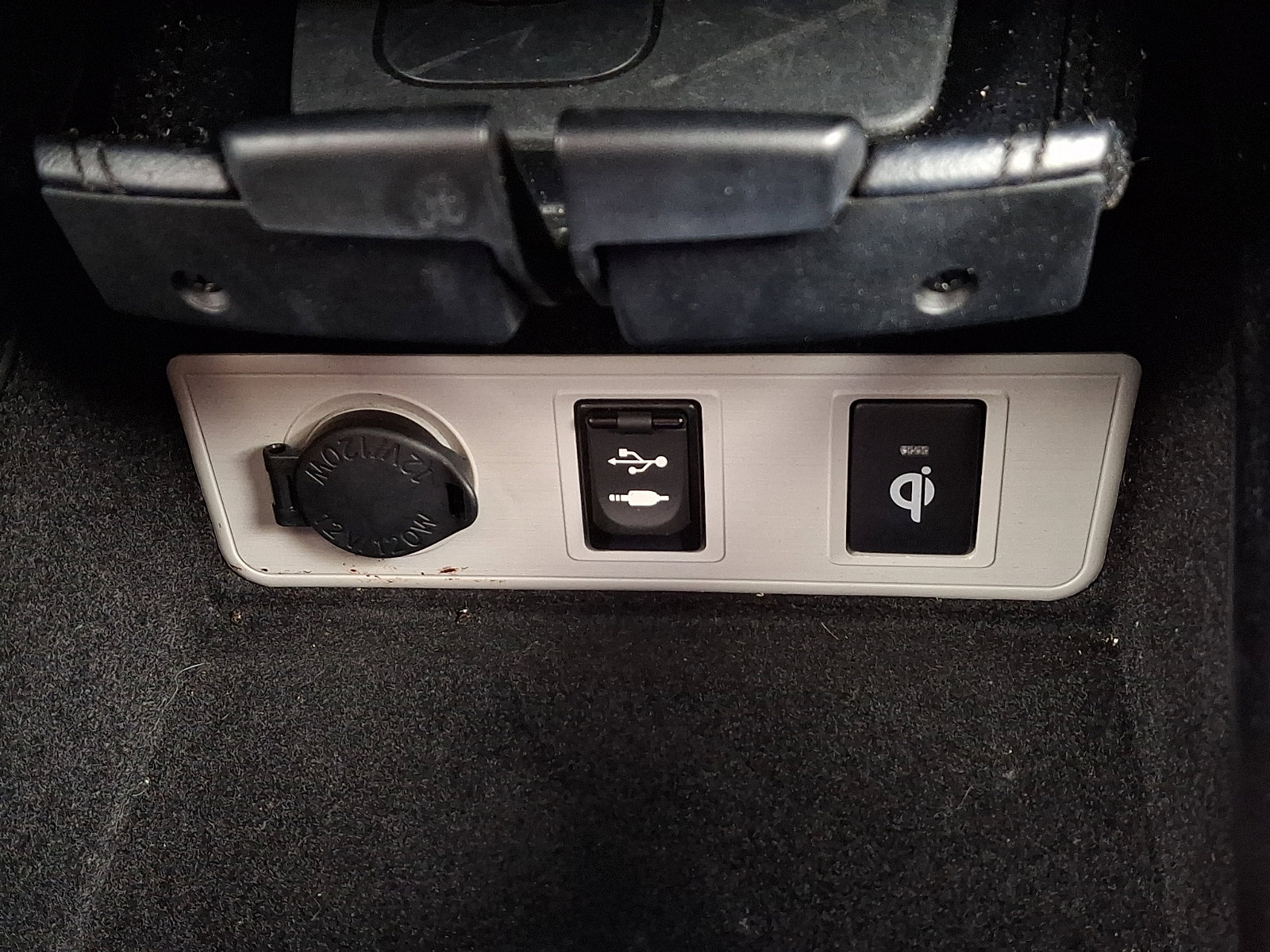 Used 2016 Toyota Avalon Limited w/ Protection Package FWD image 24