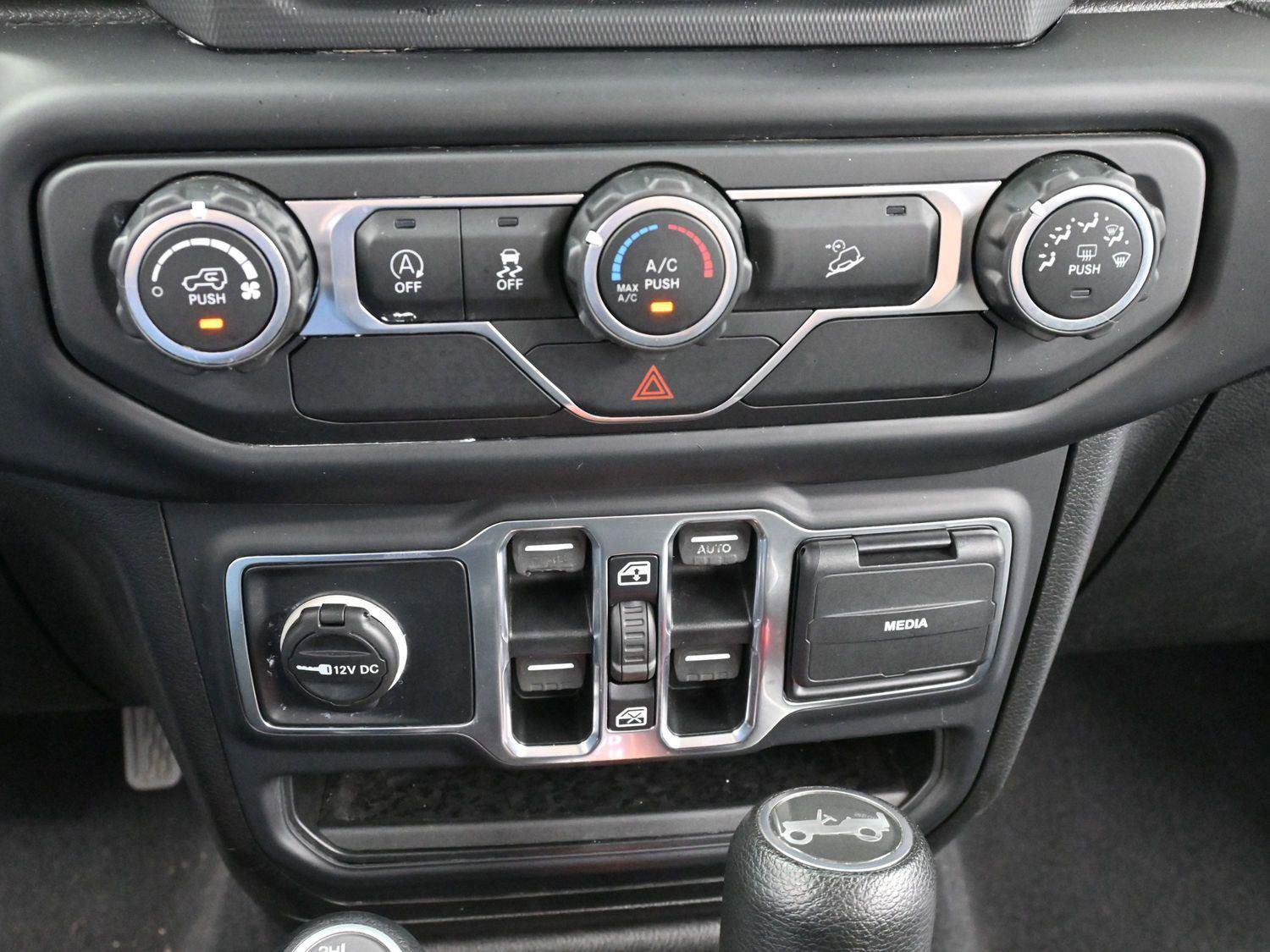 Used 2019 Jeep Wrangler Unlimited Sport S image 21