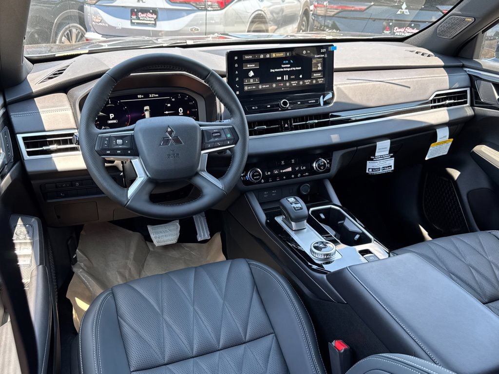 New 2026 Mitsubishi Outlander SEL FWD image 7