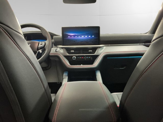 Certified 2025 Ford Explorer ST image 10