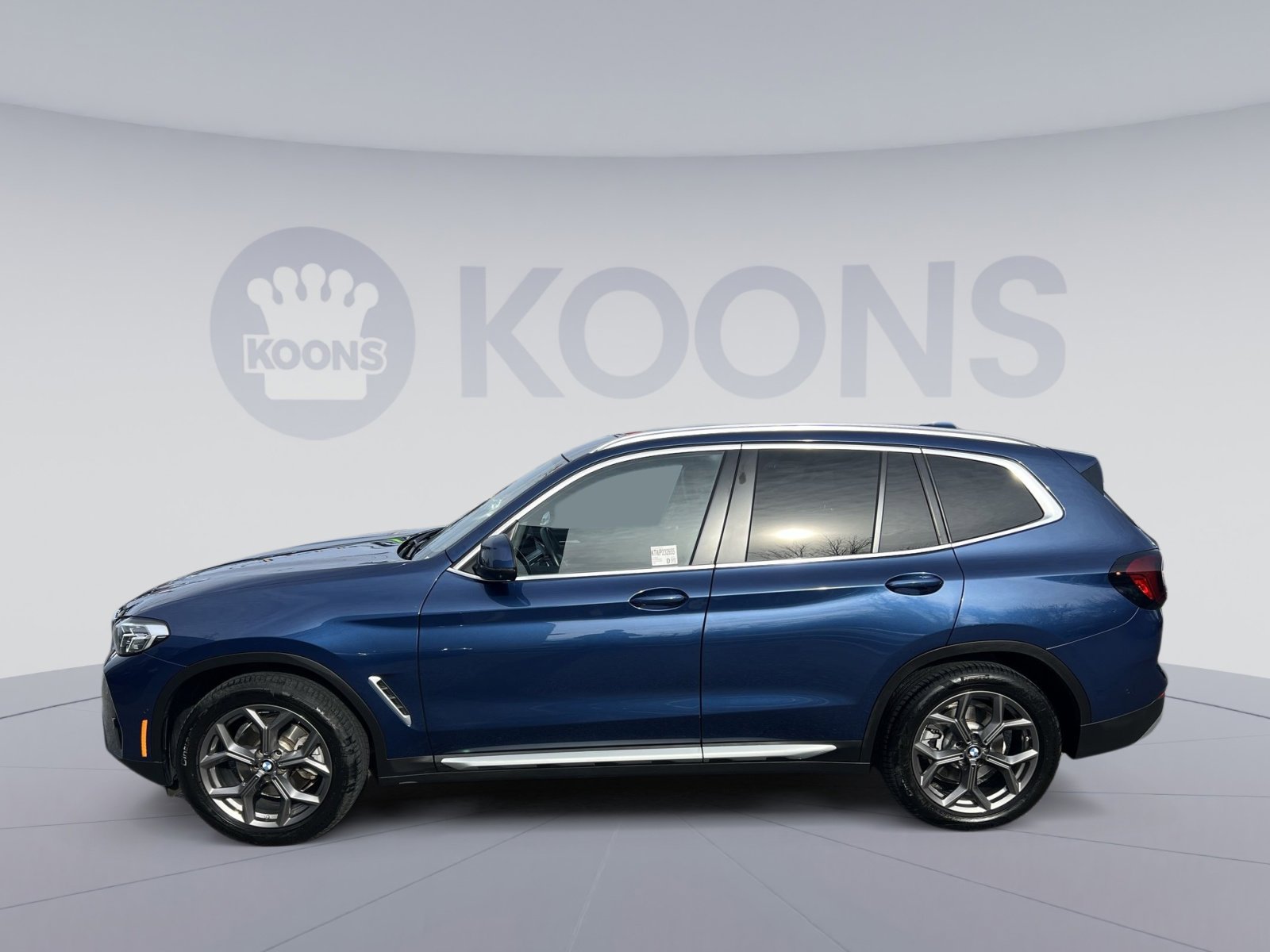 Used 2023 BMW X3 xDrive30i w/ Premium Package w/ZPA image 2