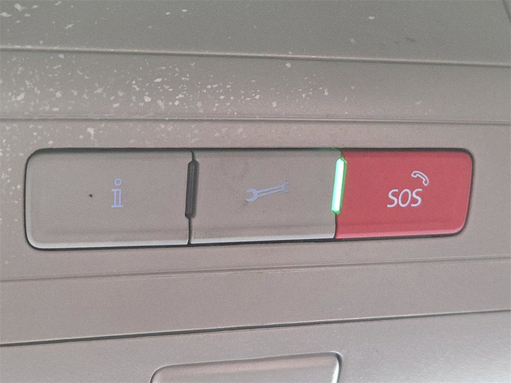 Used 2020 Volkswagen Tiguan SE image 29