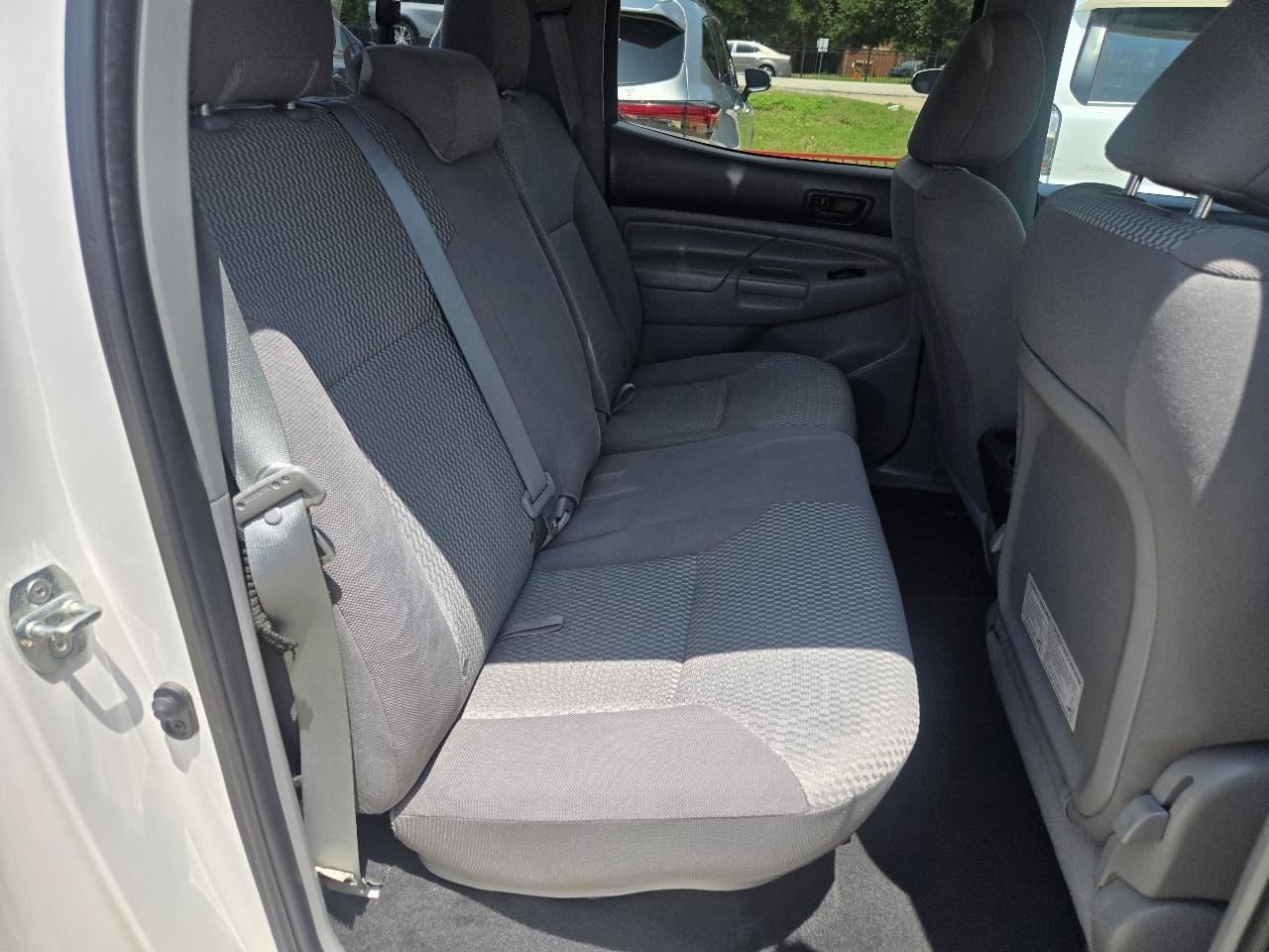 Used 2012 Toyota Tacoma PreRunner w/ SR5 Pkg RWD image 12