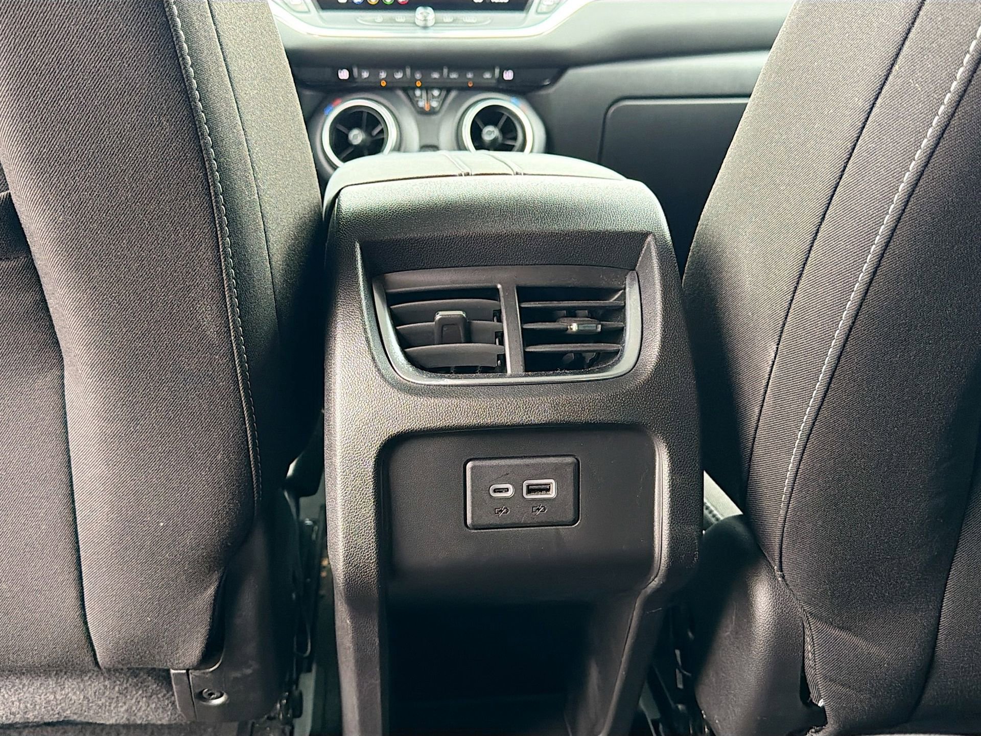 Used 2023 Chevrolet Blazer LT image 25