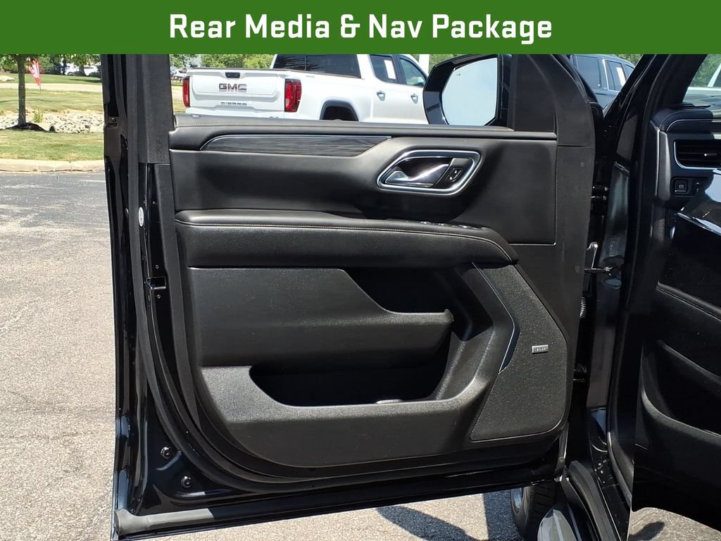 Certified 2021 GMC Yukon XL SLT w/ SLT Luxury Plus Package AWD/4WD image 18