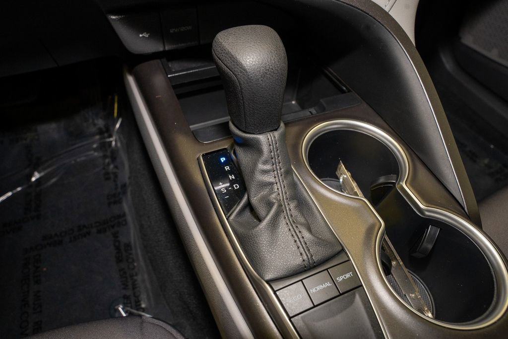 Used 2024 Toyota Camry LE image 14