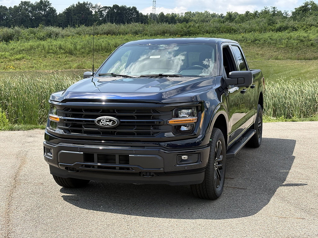 New 2026 Ford F150 XLT w/ Equipment Group 302A MID