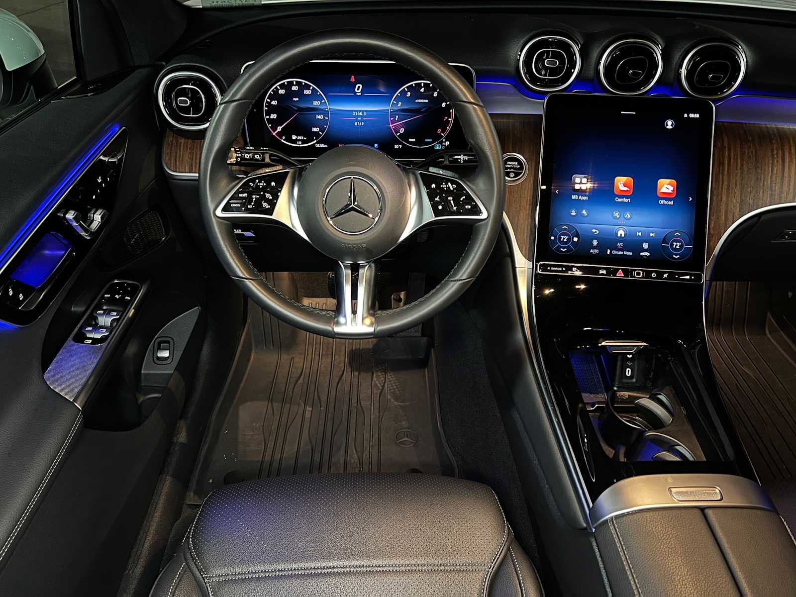 Certified 2025 Mercedes-Benz GLC 300 4MATIC image 40