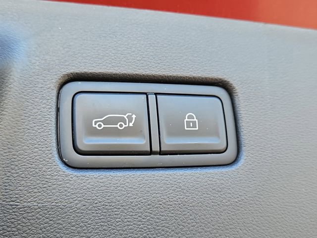 Used 2024 Hyundai Santa Fe XRT image 17