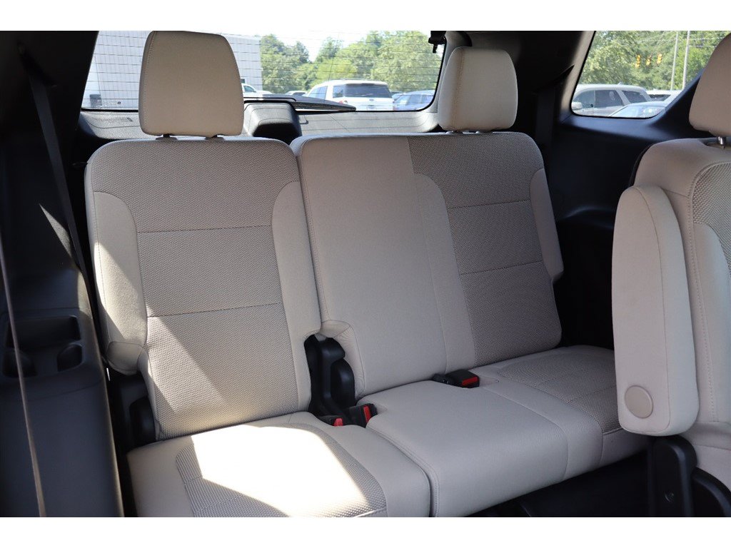 Used 2023 Chevrolet Traverse LT w/ LPO, Cargo Package AWD/4WD image 31