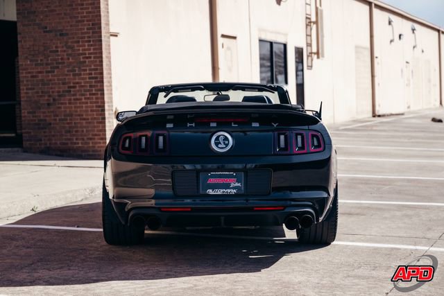 Used 2013 Ford Mustang Shelby GT500 RWD image 16