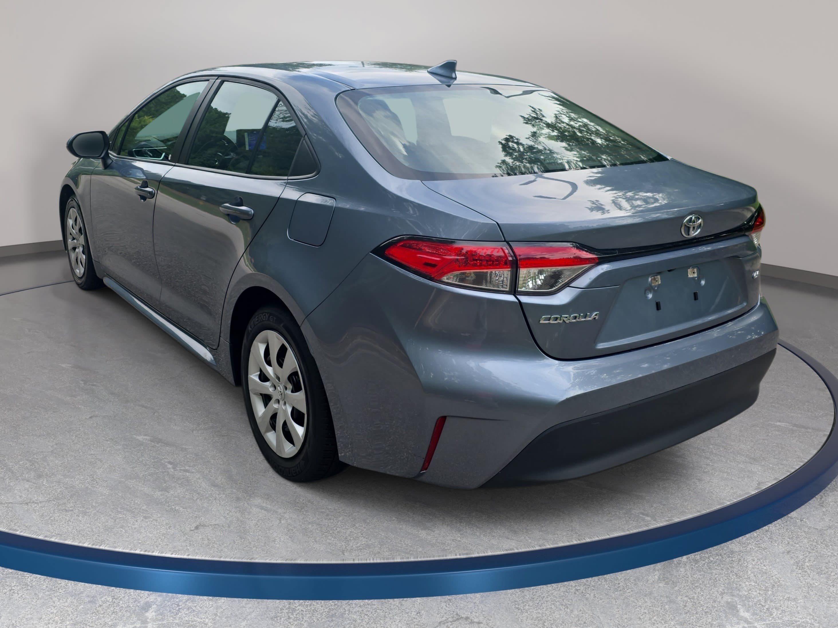 Used 2024 Toyota Corolla LE FWD image 7