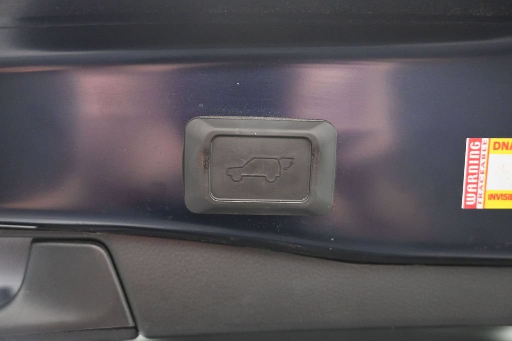 Used 2023 Toyota RAV4 XLE Premium AWD/4WD image 35