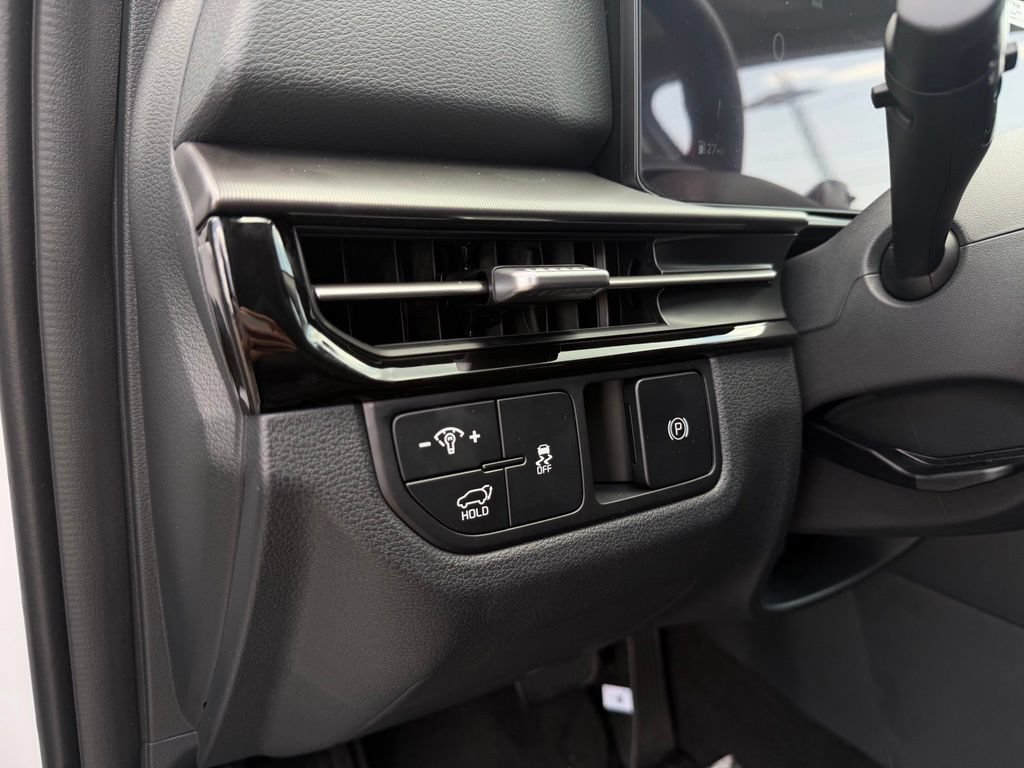 New 2026 Kia Sportage SX FWD image 15