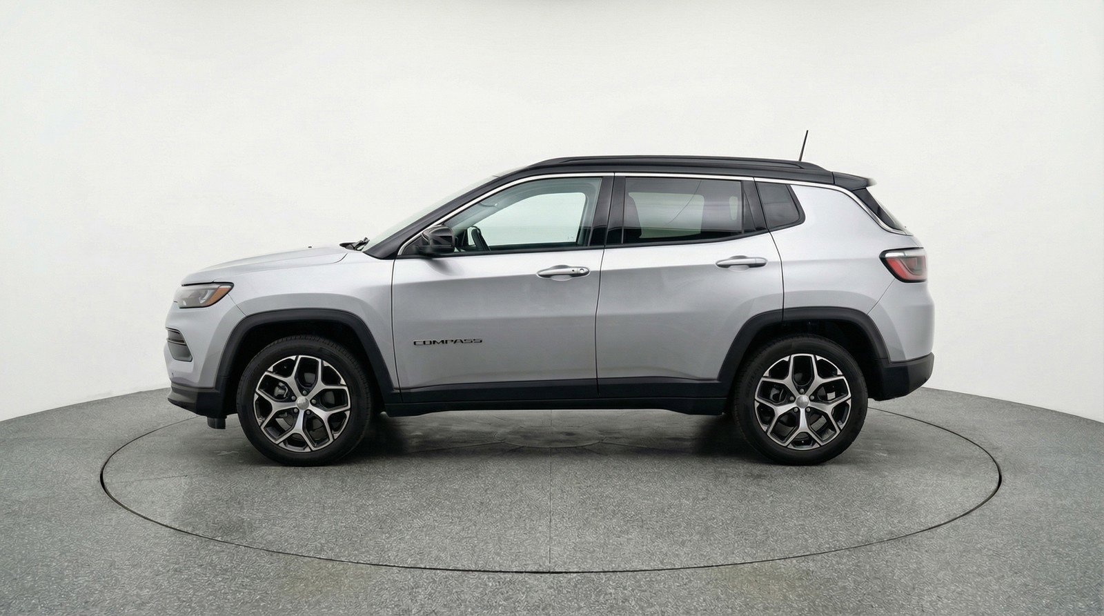 Used 2025 Jeep Compass Limited image 5