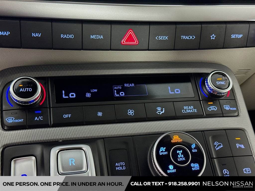 Used 2024 Hyundai Palisade Limited image 16