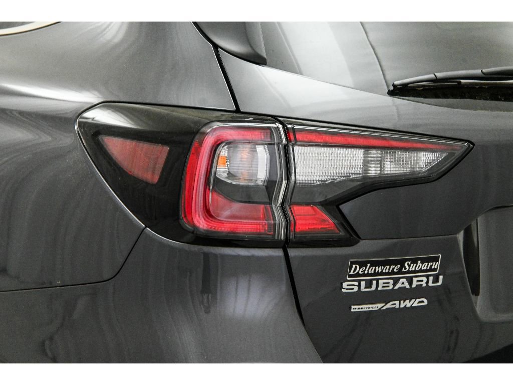Used 2025 Subaru Outback Premium image 10