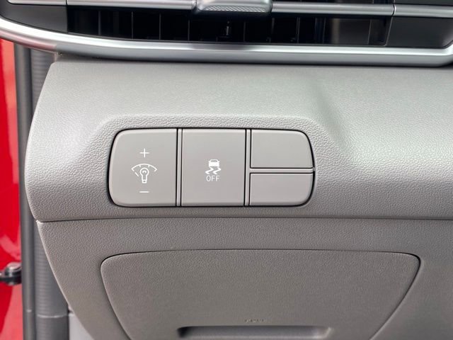 Certified 2025 Hyundai Elantra SEL image 12