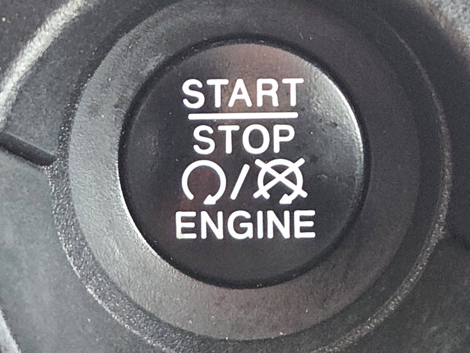 Used 2016 Jeep Renegade Latitude image 32