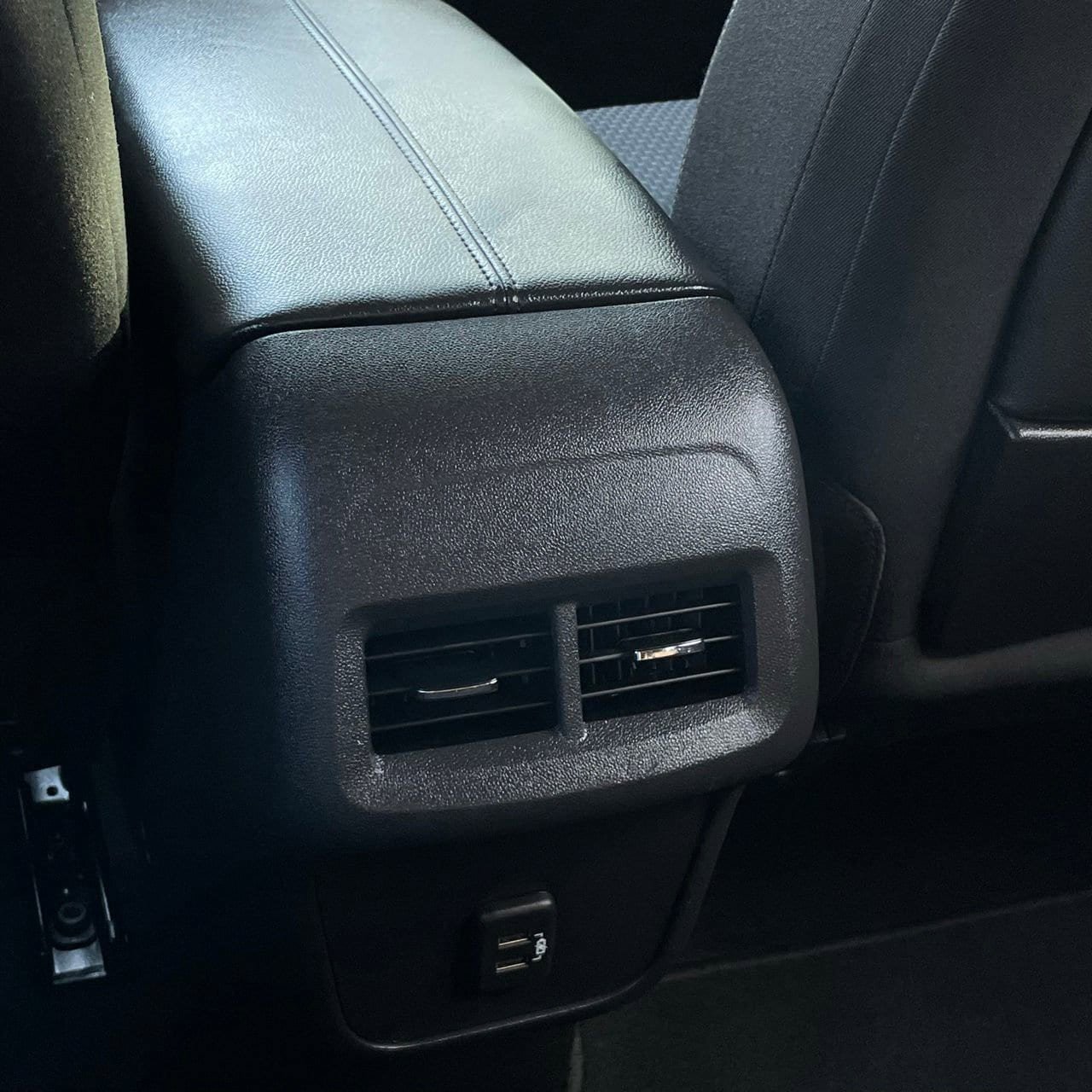 Used 2024 GMC Terrain SLE w/ Driver Convenience Package FWD image 24