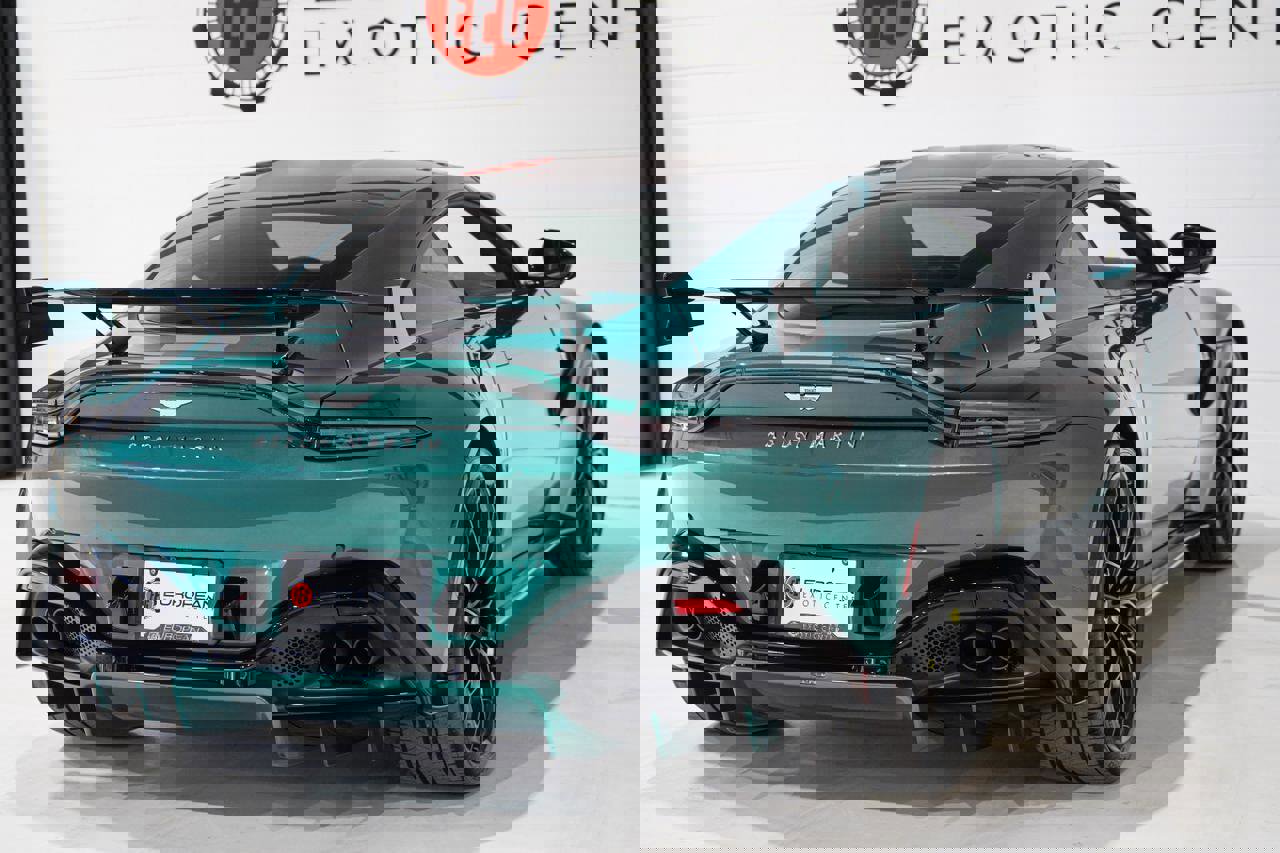 Used 2023 Aston Martin V8 Vantage Coupe image 38