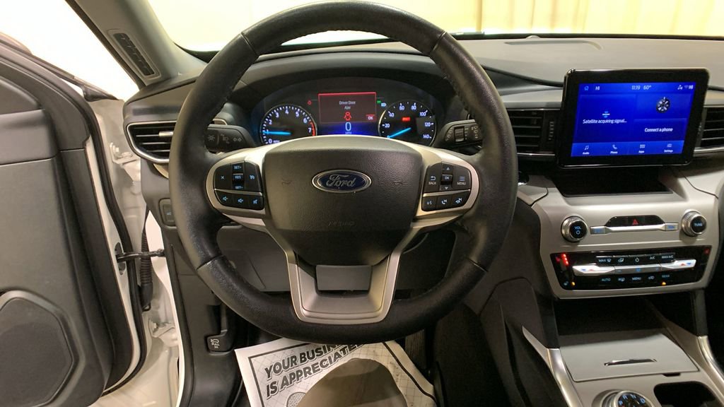 Used 2023 Ford Explorer XLT w/ Equipment Group 202A image 34