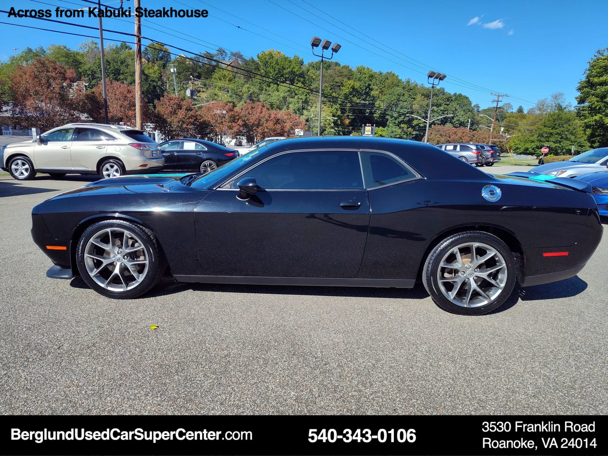 Used 2022 Dodge Challenger GT RWD image 6