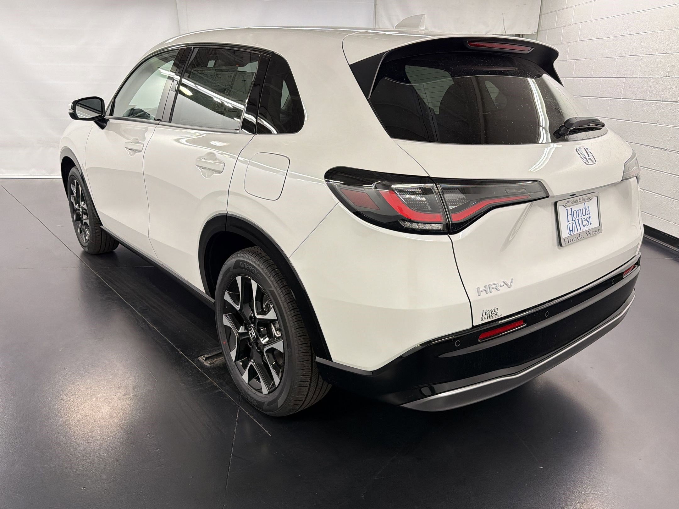 New 2026 Honda HR-V EX-L image 3