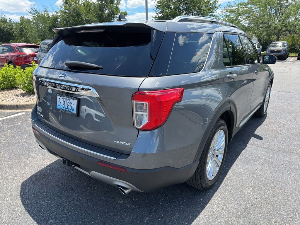 Used 2024 Ford Explorer Limited w/ Limited Technology Package AWD/4WD image 3