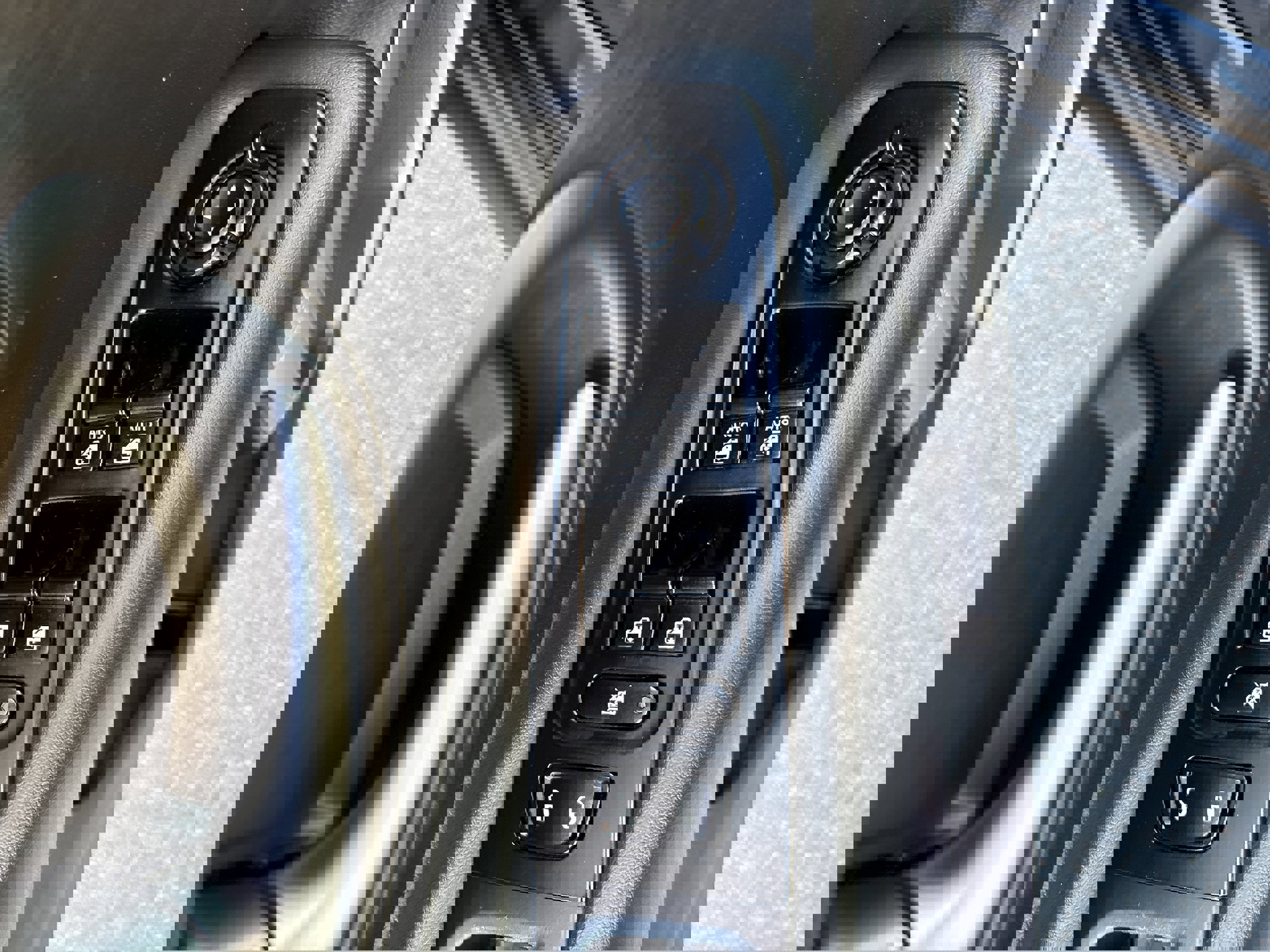 Used 2022 Jeep Renegade Latitude image 11