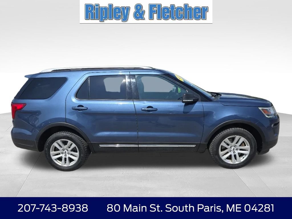 Used 2019 Ford Explorer XLT w/ Equipment Group 201A AWD/4WD image 3