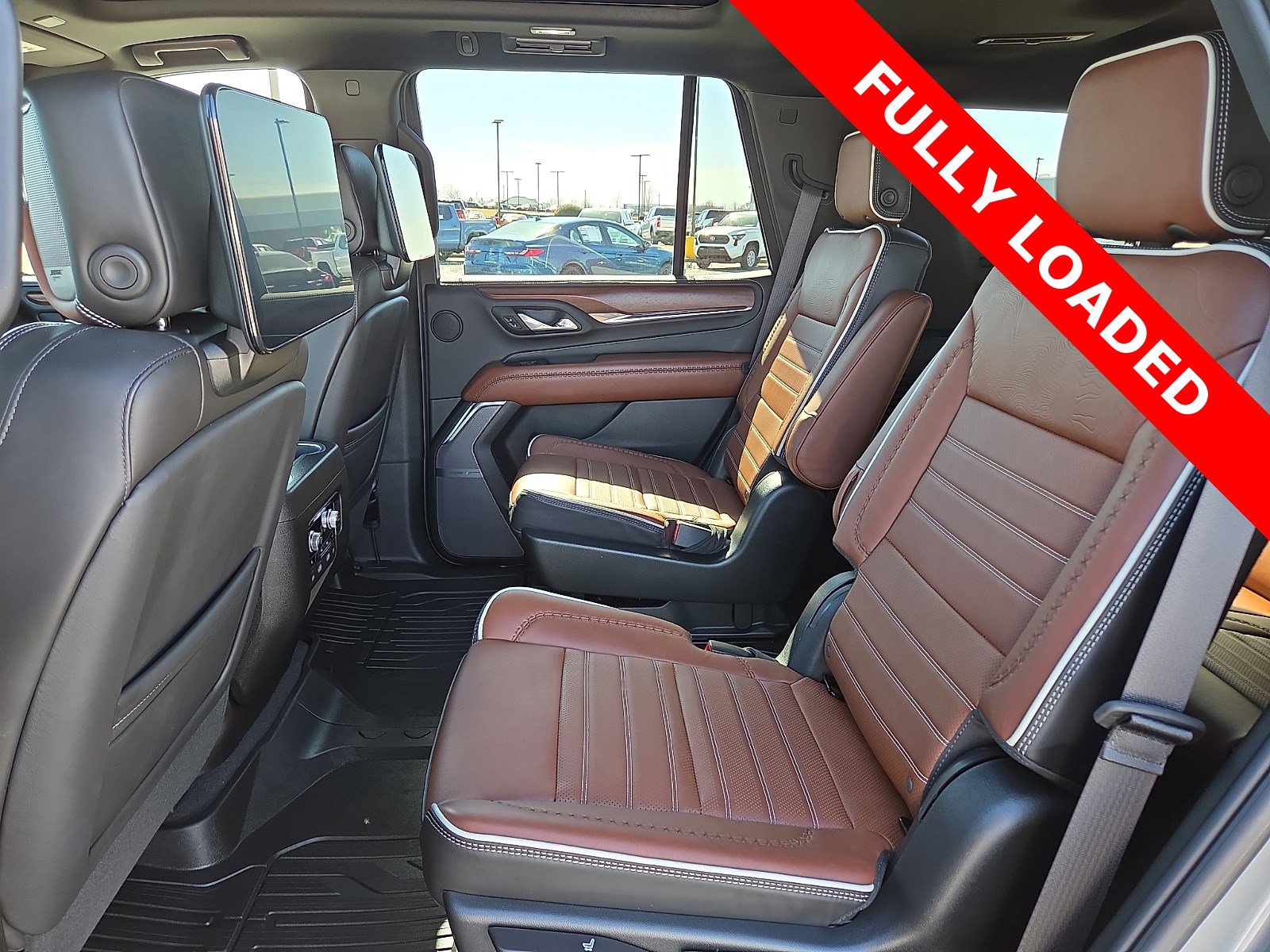Used 2023 GMC Yukon Denali Ultimate image 11