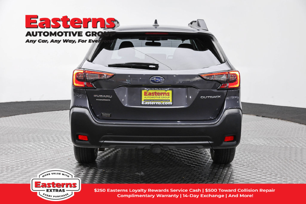 Used 2024 Subaru Outback Premium AWD/4WD image 7