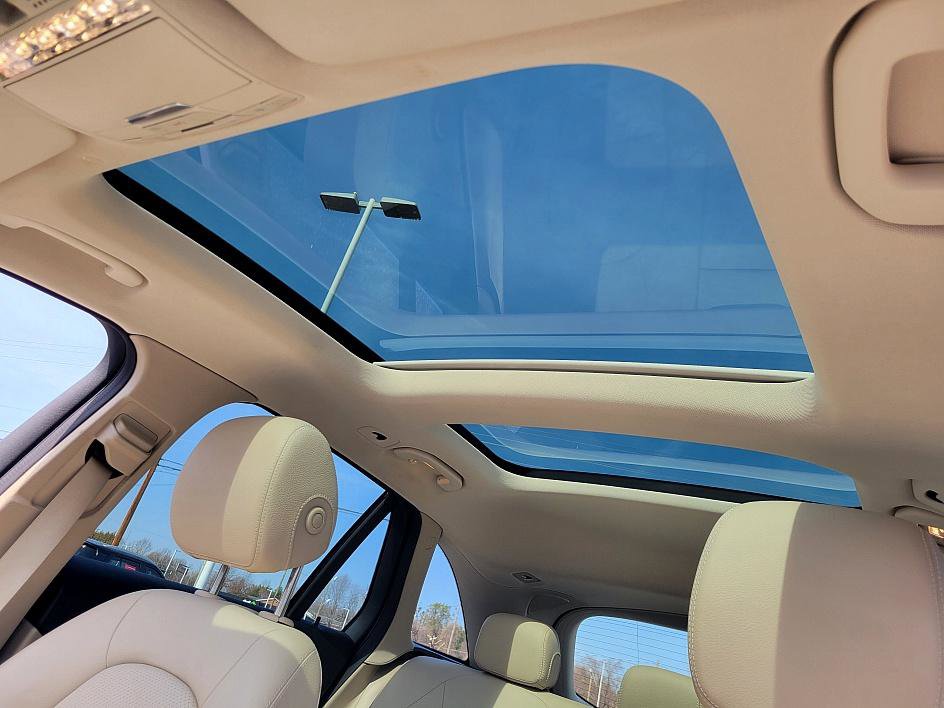 Used 2022 Mercedes-Benz GLC 300 image 17