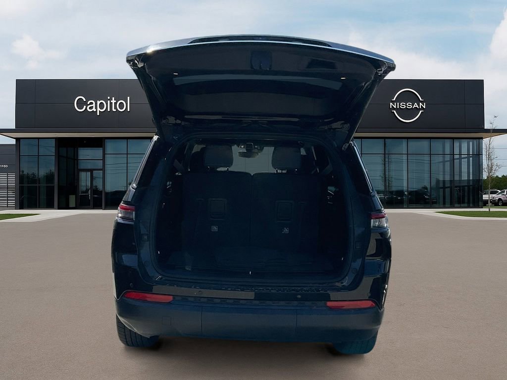 Used 2021 Jeep Grand Cherokee L Laredo image 9