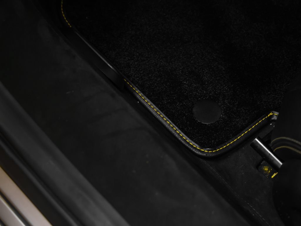 Used 2010 Ferrari 458 Italia Coupe RWD image 43
