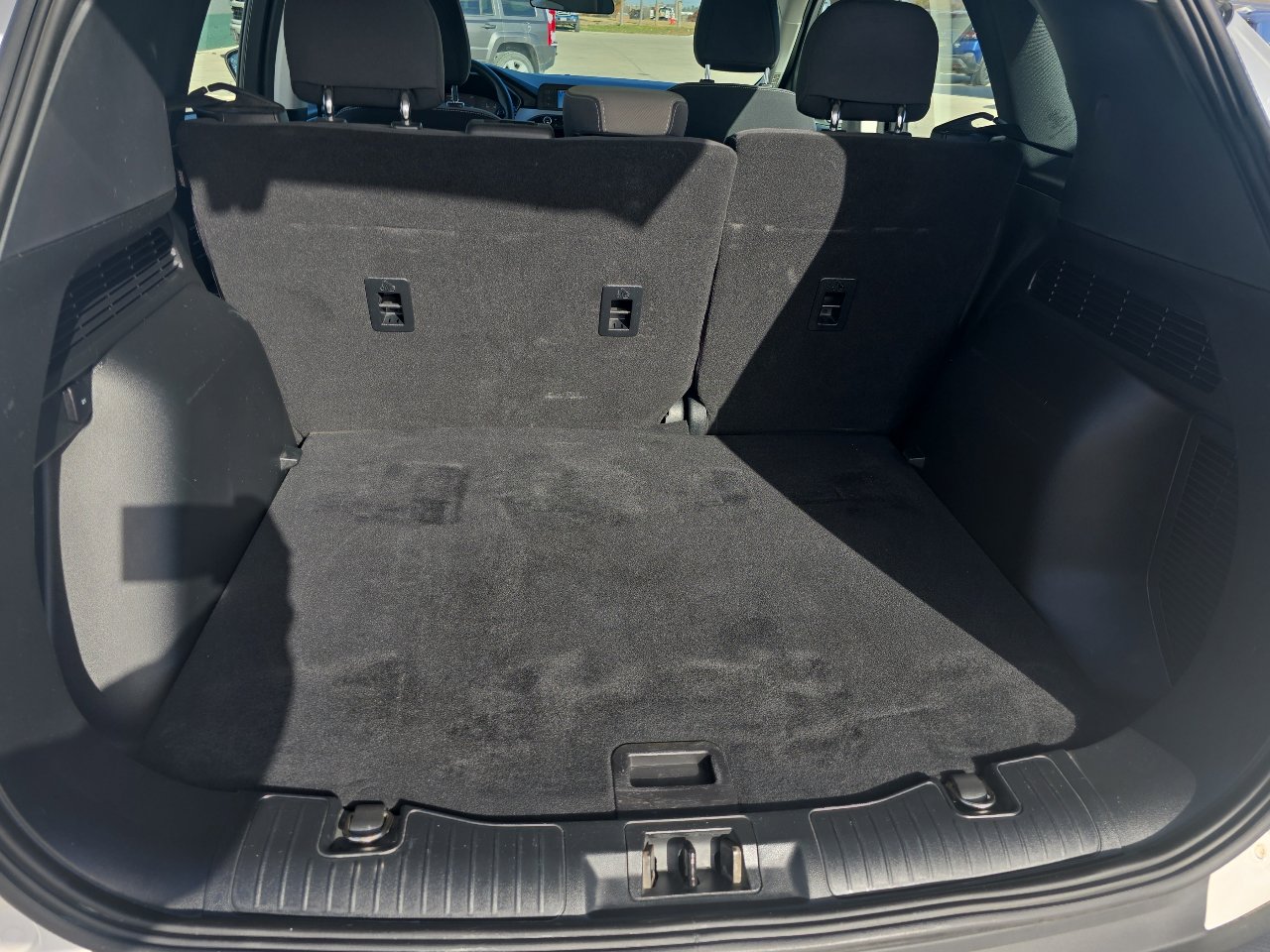 Used 2021 Ford Escape S image 5