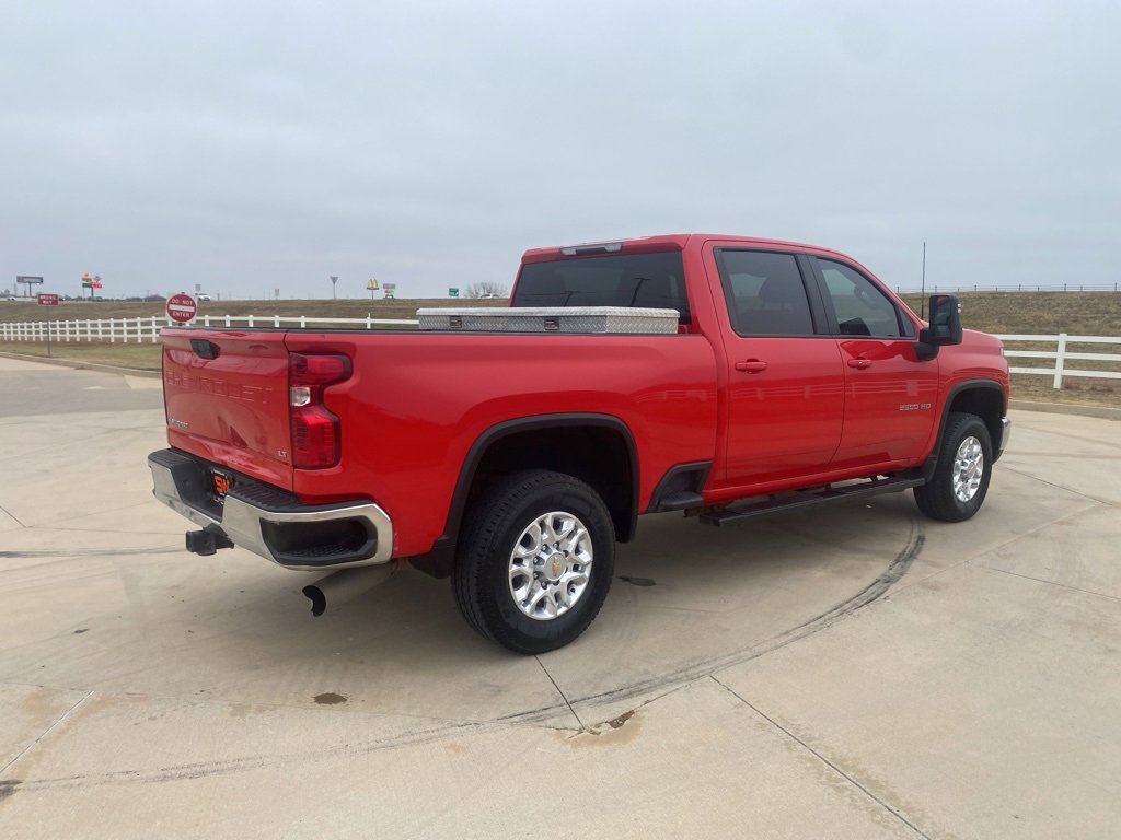 Used 2024 Chevrolet Silverado 2500 LT image 10