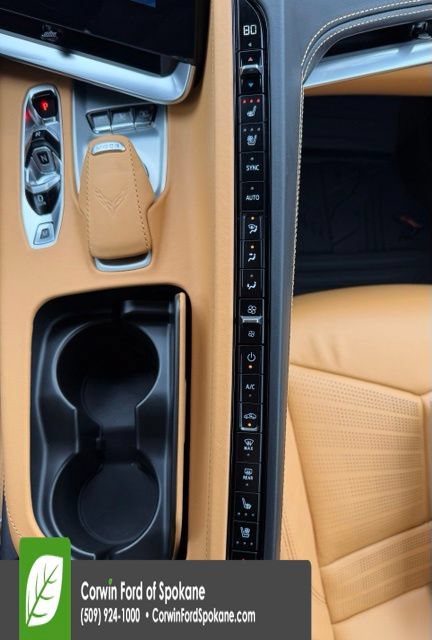 Used 2025 Chevrolet Corvette Z06 RWD image 30