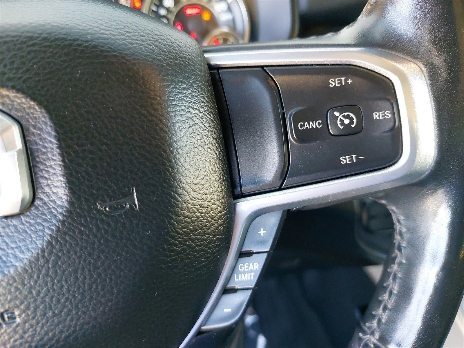 Used 2020 RAM 1500 Laramie image 18