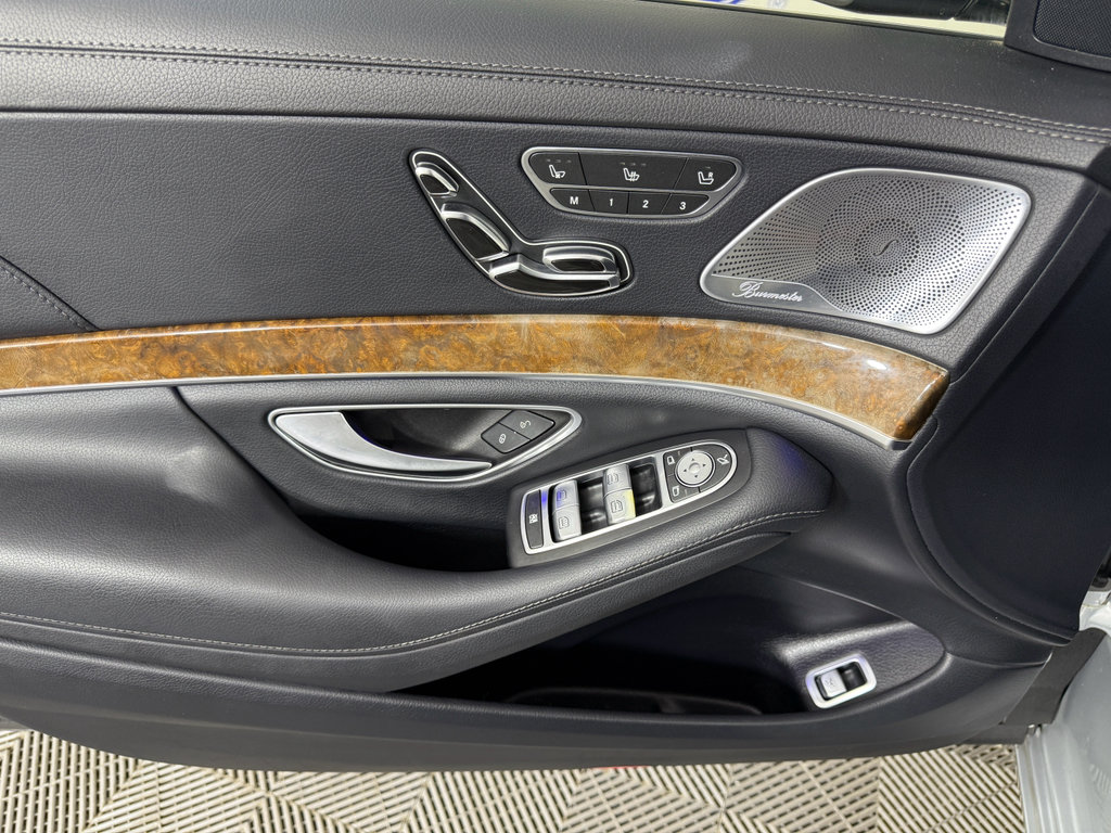 Used 2015 Mercedes-Benz S 550 Sedan image 22