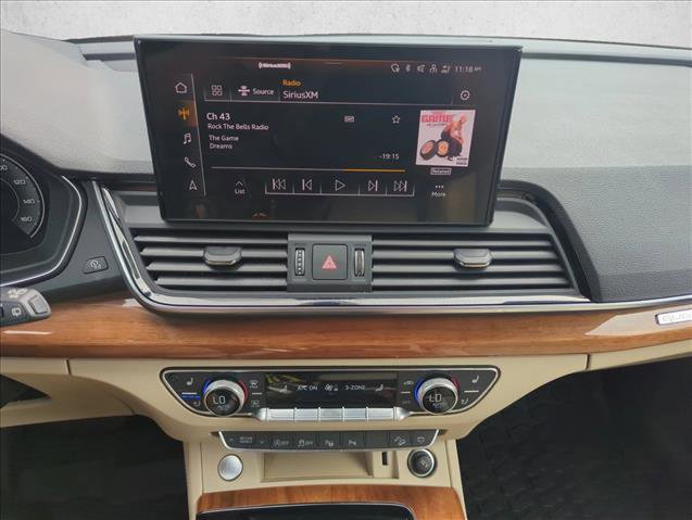 Used 2023 Audi Q5 2.0T Prestige w/ Prestige Package AWD/4WD image 16