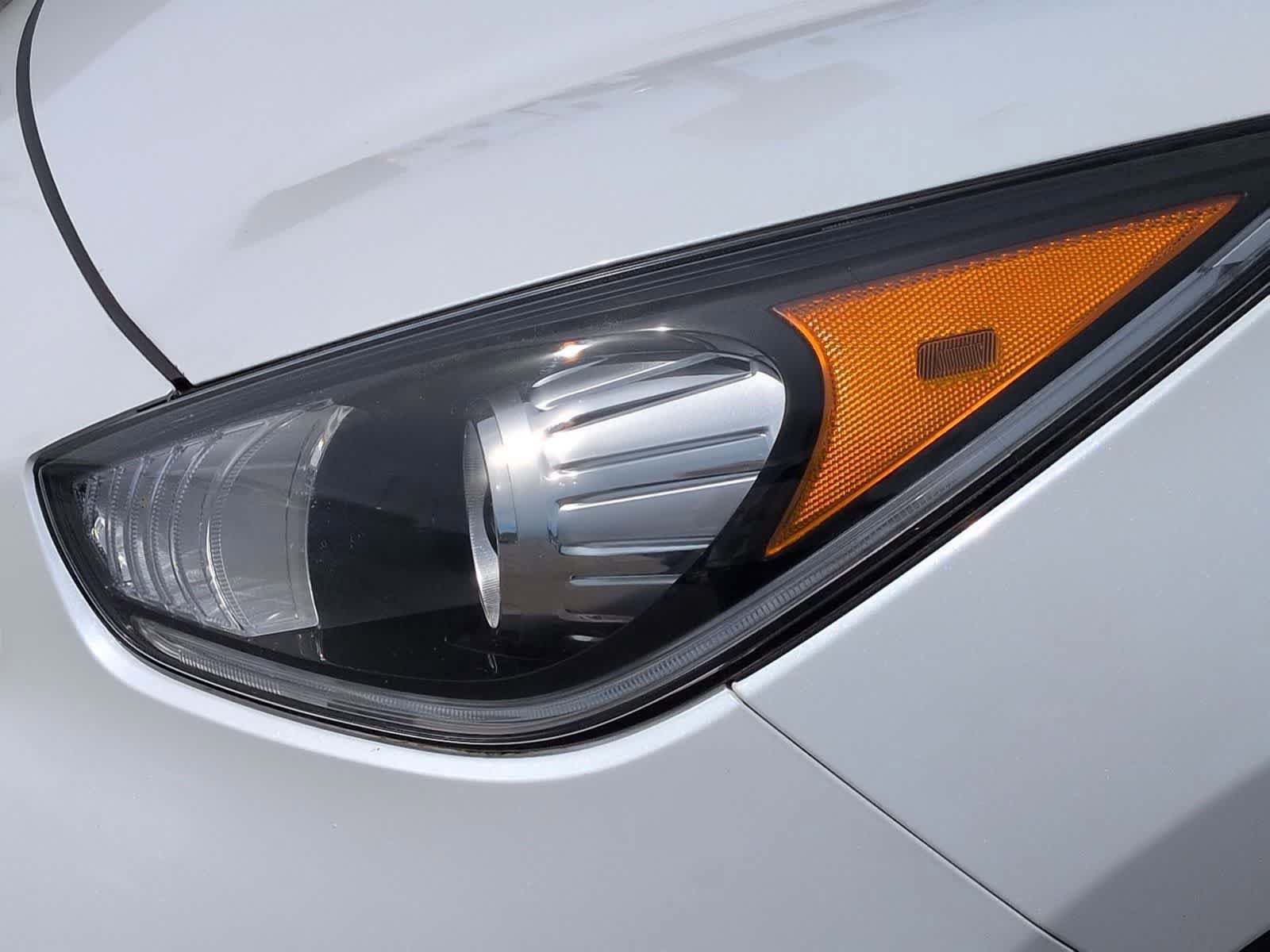 Used 2019 Kia Niro EX FWD image 11