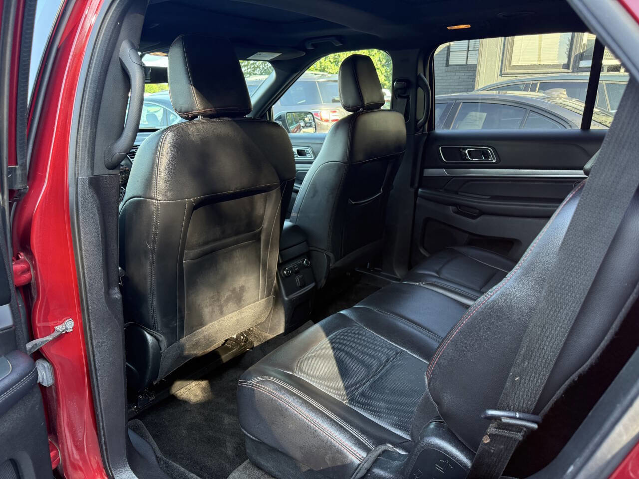 Used 2018 Ford Explorer Sport image 10