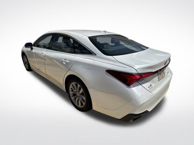 Used 2021 Toyota Avalon XLE w/ Moonroof Package FWD image 3