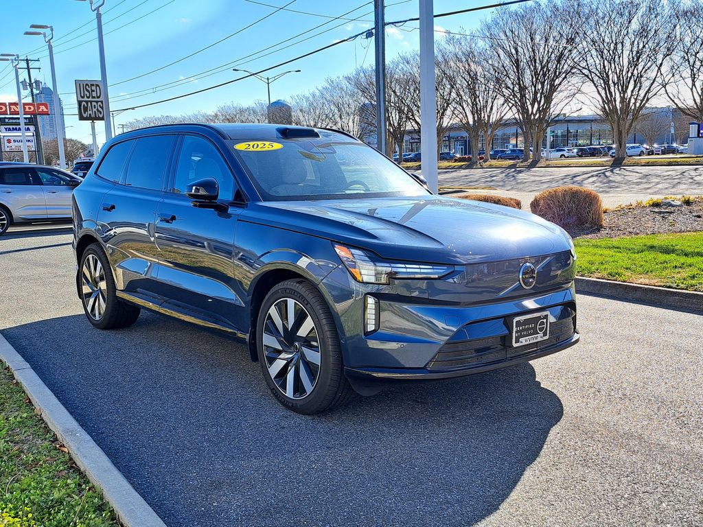 Used 2025 Volvo EX90 Ultra image 2